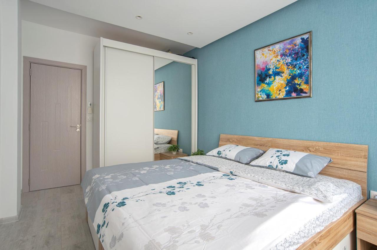 Sunny & Stylish Brand New 2Bdr Apartment + Parking Sofia Exterior photo